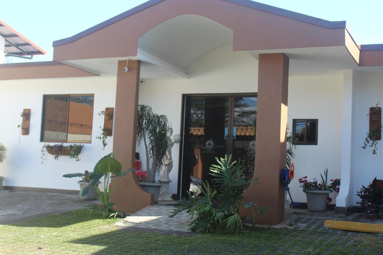 Berlor Airport Inn Rio Segundo Exterior photo