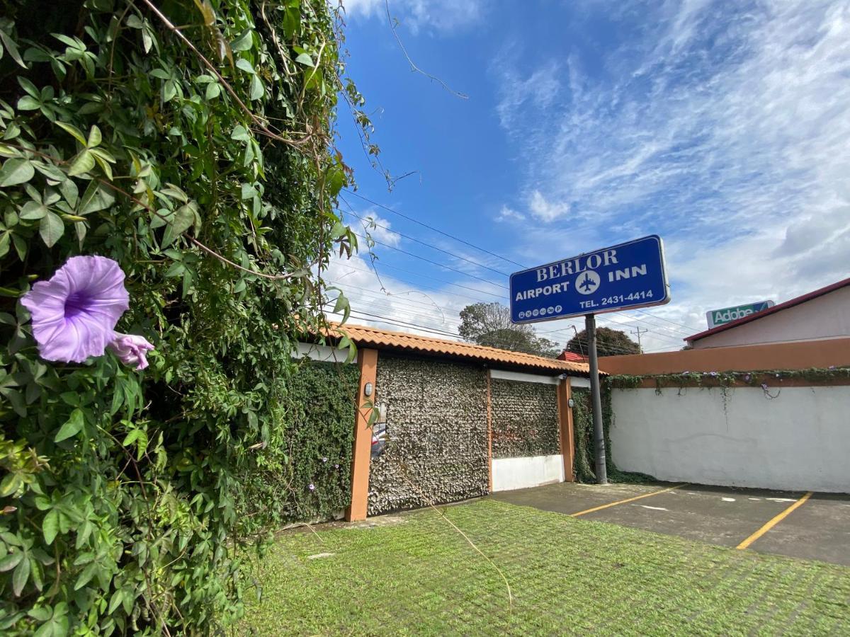 Berlor Airport Inn Rio Segundo Exterior photo